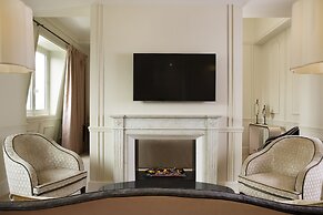 Hotel Le Narcisse Blanc & Spa
