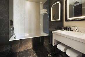 Hotel Le Narcisse Blanc & Spa