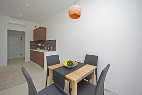 Luxury Apartments Jolara