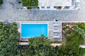 Amalgam Homes Paros Beachfront Villa