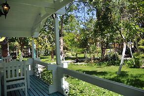 Bellerofon Hotel