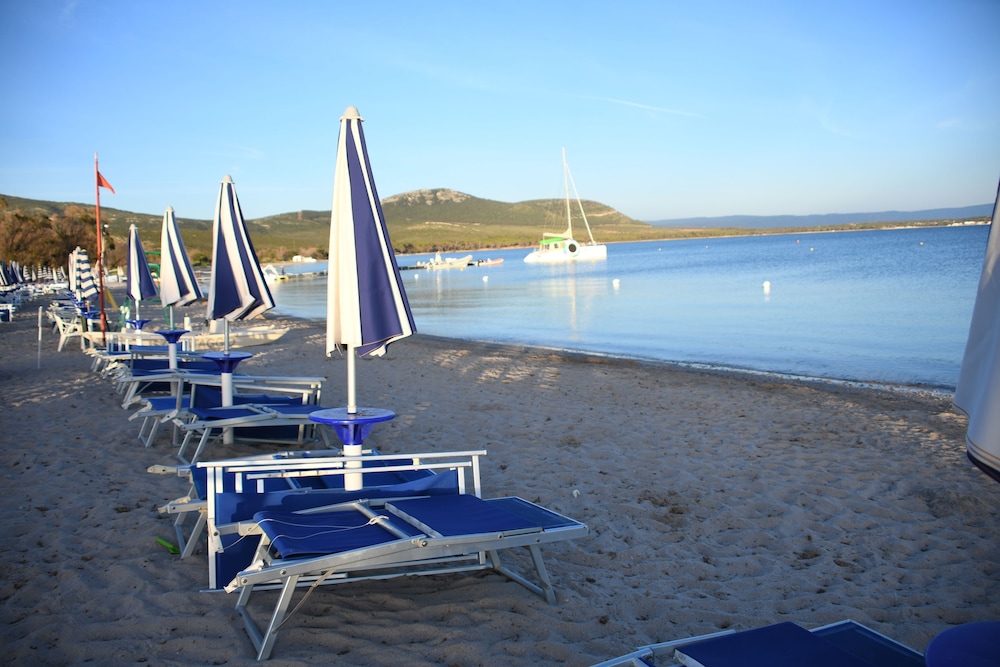Hotel Baia Di Conte