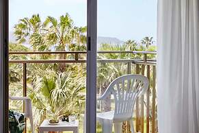 Hotel Baia Di Conte