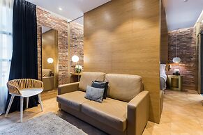 Monument Hotel