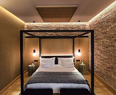 Monument Hotel