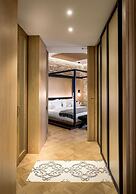 Monument Hotel