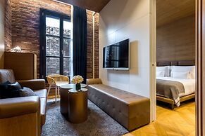 Monument Hotel
