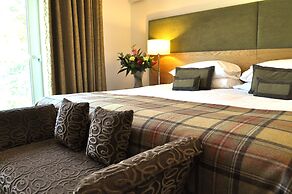 Craigmhor Lodge & Courtyard