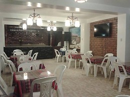 Hotel & Restobar Karaoke Garchetti