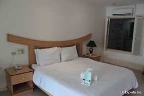 Wild Orchid Beach Resort