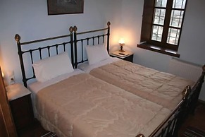 Nikolas Guesthouse