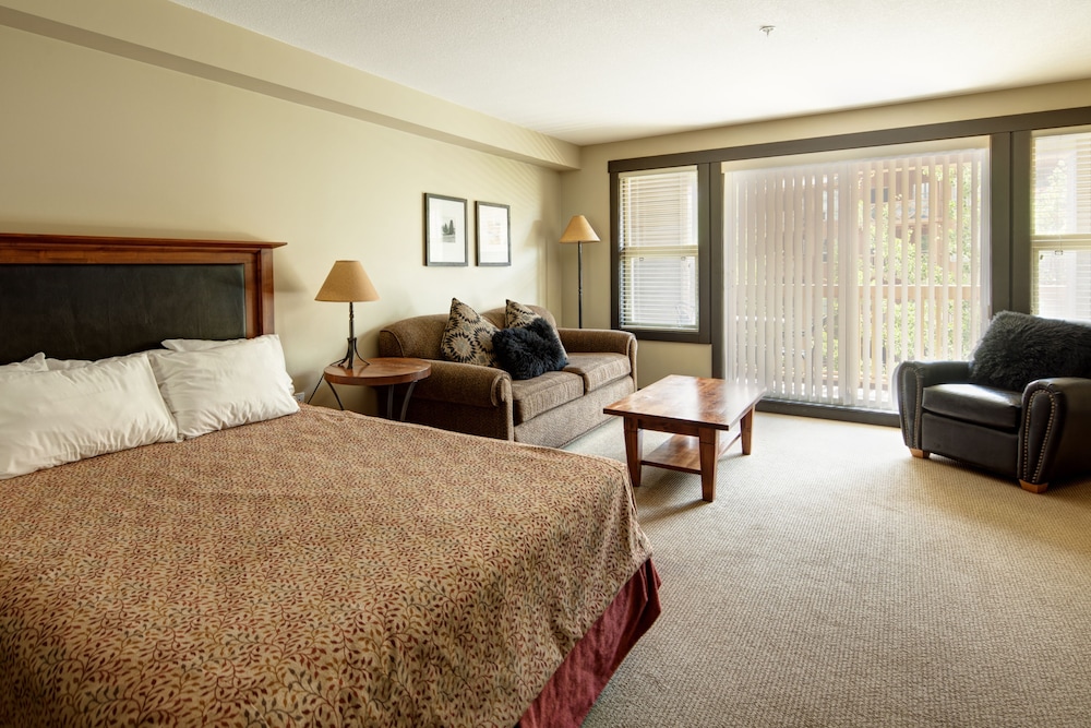 Panorama Mountain Resort - Premium Condos and Townhomes