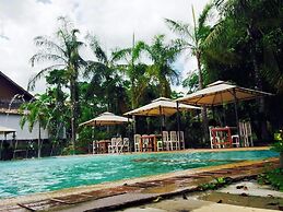 Baanklangdoi Resort