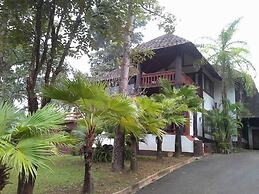 Baanklangdoi Resort