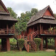 Baanklangdoi Resort