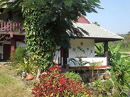 Baanklangdoi Resort