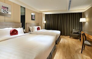 Shiny Ocean Hotel