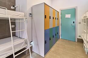The Book Factory Hostel by gaiarooms
