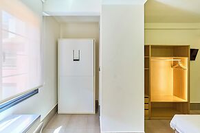 The Book Factory Hostel by gaiarooms