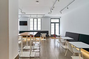 The Book Factory Hostel by gaiarooms