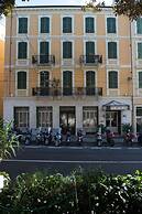 Hotel Belle Epoque