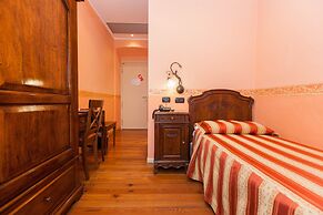 Hotel Belle Epoque