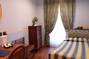 Hotel Belle Epoque