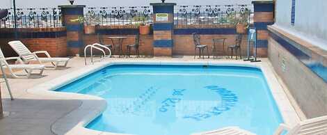 Hotel Ribera Del Rio Av 2N