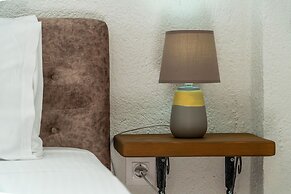 Angela Hotel and Apartments