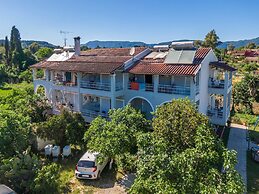 Angela Hotel and Apartments