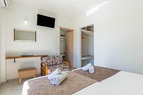 Angela Hotel and Apartments