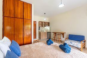 Angela Hotel and Apartments