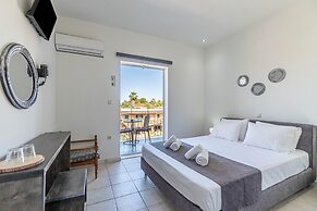 Angela Hotel and Apartments