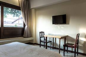 ONCE (upon a time) Chiang Mai Boutique Home