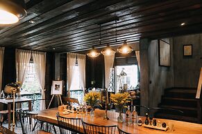 ONCE (upon a time) Chiang Mai Boutique Home
