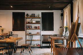 ONCE (upon a time) Chiang Mai Boutique Home