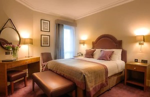 Bishop's Gate Hotel