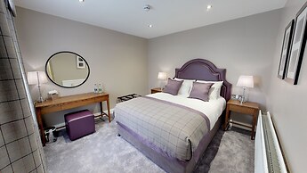 Bishop's Gate Hotel