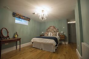 Bishop's Gate Hotel