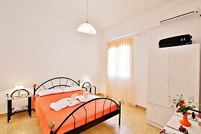 Isadora Apartments