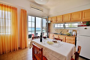 Isadora Apartments
