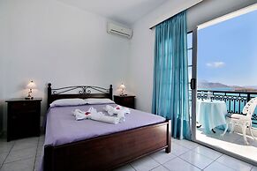 Isadora Apartments