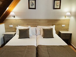 Hostal Escuils