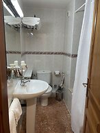Hostal Escuils