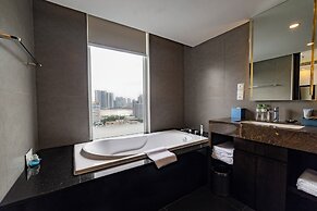 Novotel Suites Hanoi