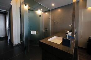 Novotel Suites Hanoi