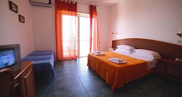 Hotel Punta Licosa