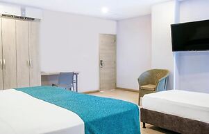 Hotel Santorini Kima Beach Resort