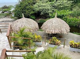 Hotel Santorini Kima Beach Resort