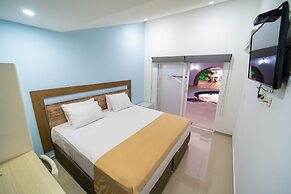 Hotel Santorini Kima Beach Resort